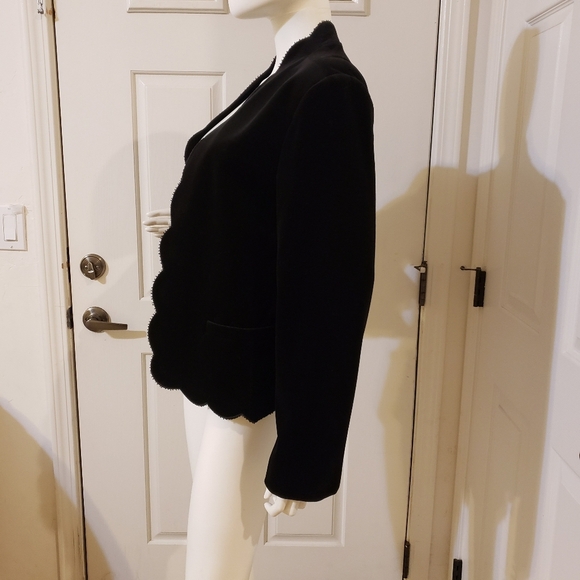Vintage Act III Black Velvet Scalloped Open Jacket - Picture 3 of 9